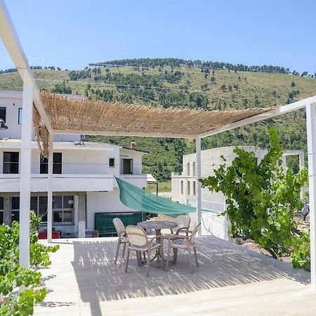 Cereni Guesthouse 베라트 외부 사진