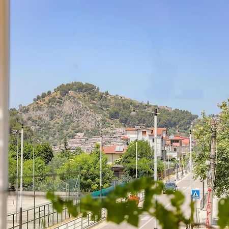 Cereni Guesthouse 베라트 외부 사진