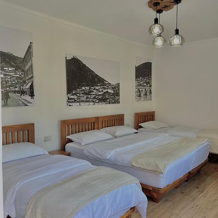 Cereni Guesthouse 베라트 외부 사진