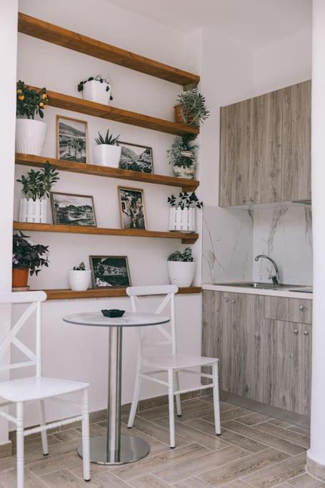 Cereni Guesthouse 베라트 외부 사진