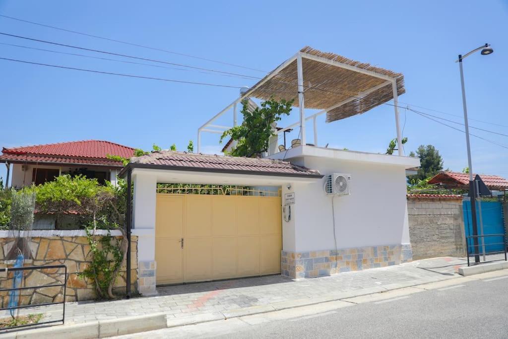 Cereni Guesthouse 베라트 외부 사진